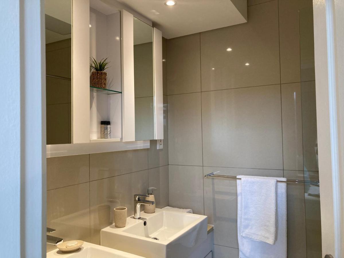 Urban Awe Apartment- Itowers 18Th Floor Gaborone Bagian luar foto