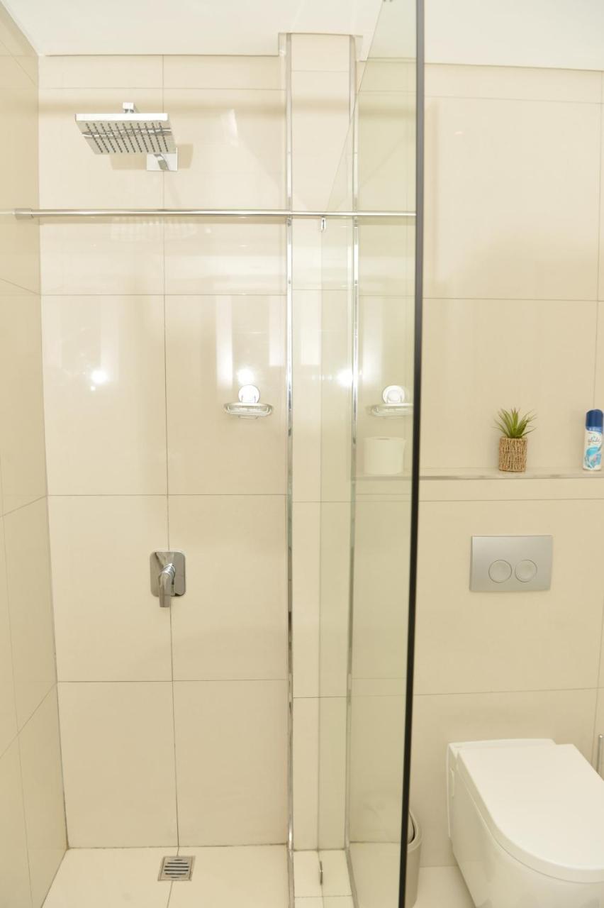 Urban Awe Apartment- Itowers 18Th Floor Gaborone Bagian luar foto