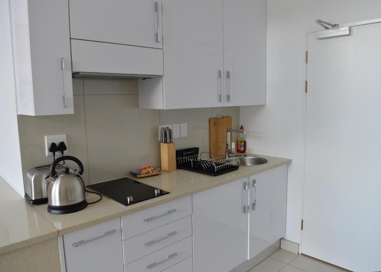 Urban Awe Apartment- Itowers 18Th Floor Gaborone Bagian luar foto